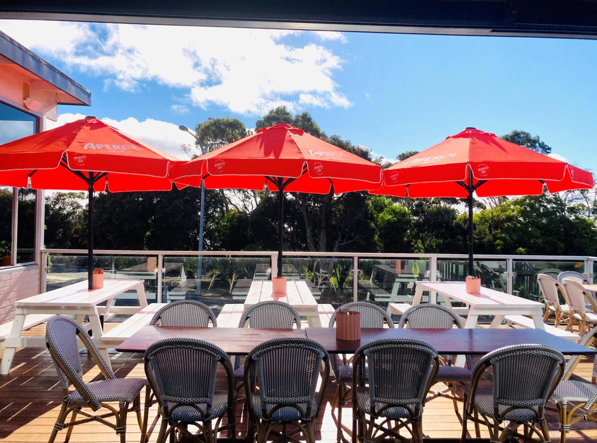 Bridport Bay Inn מראה חיצוני תמונה