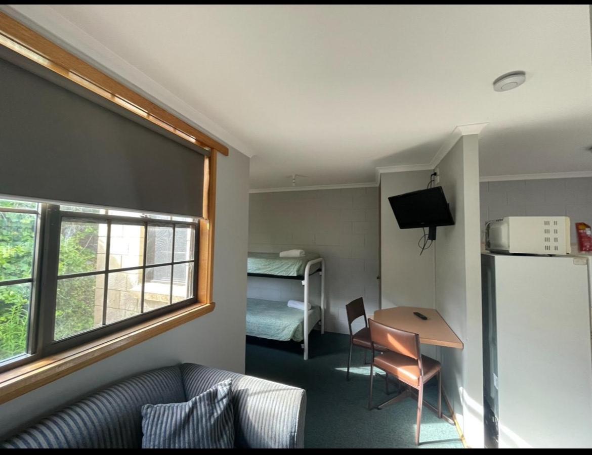 Bridport Bay Inn מראה חיצוני תמונה